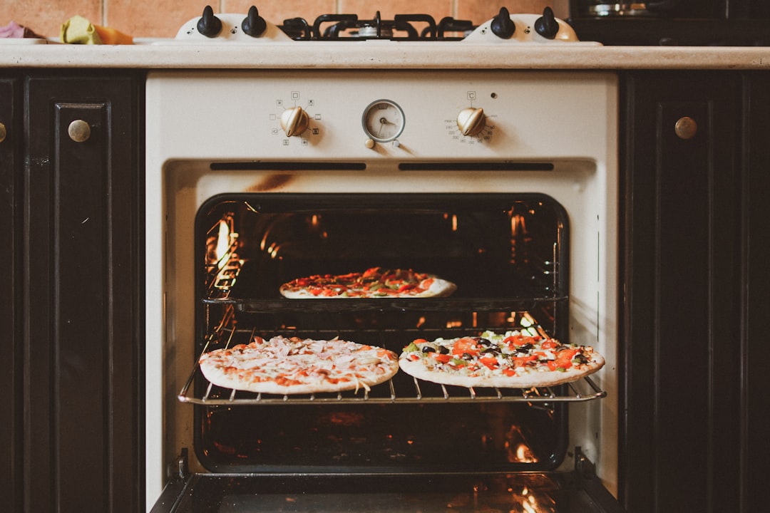 Oven Cleaning Prague β Deep Degreasing Without Harsh Chemicals