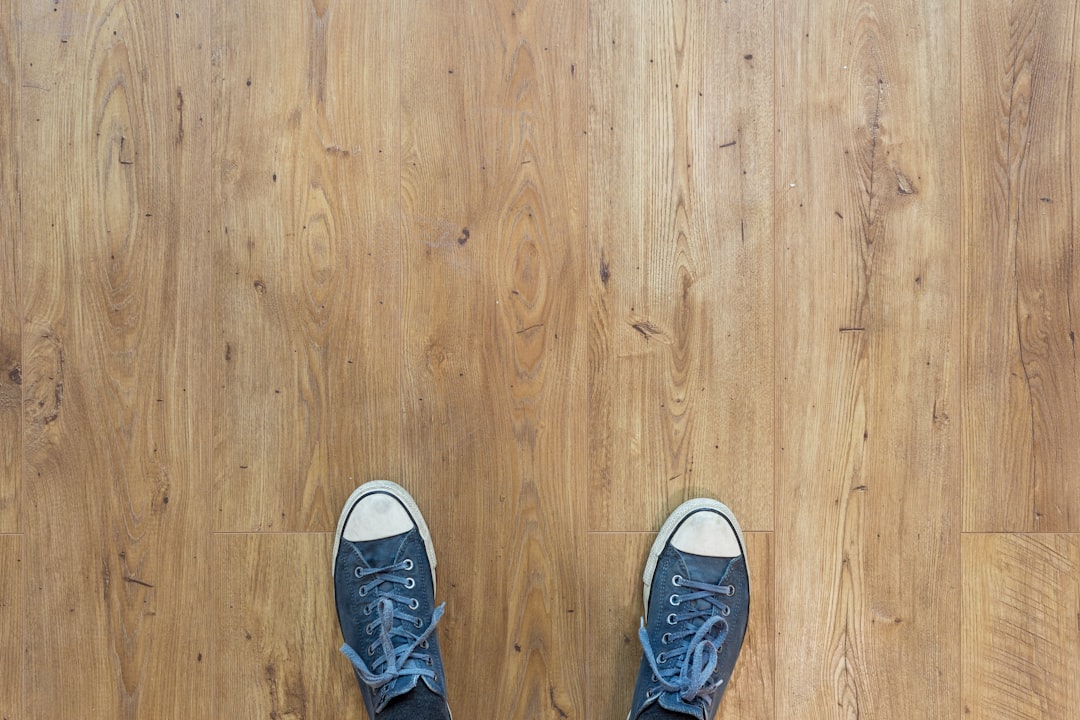 Floor Waxing Prague β Protection and Shine for PVC and Vinyl Floors